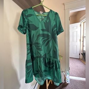 Green leaf print Target XS dress